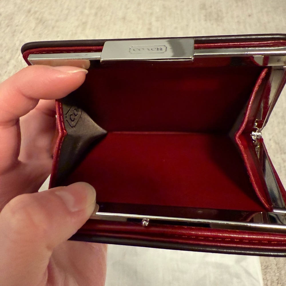 Coach Vintage Red Leather Wallet - Picture 6 of 6